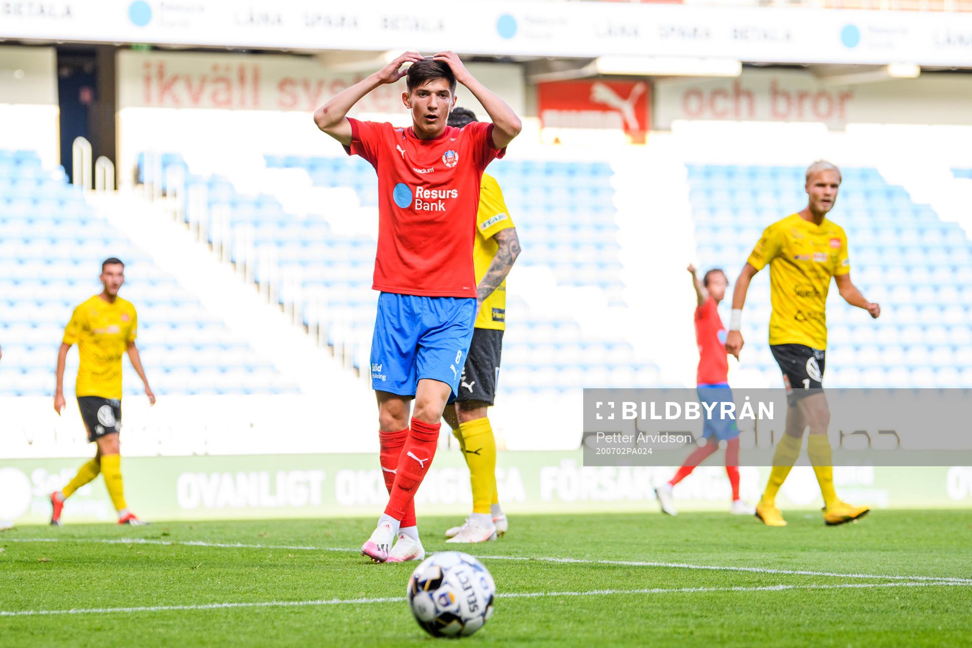 Helsingborgs Armin Gigovic deppar