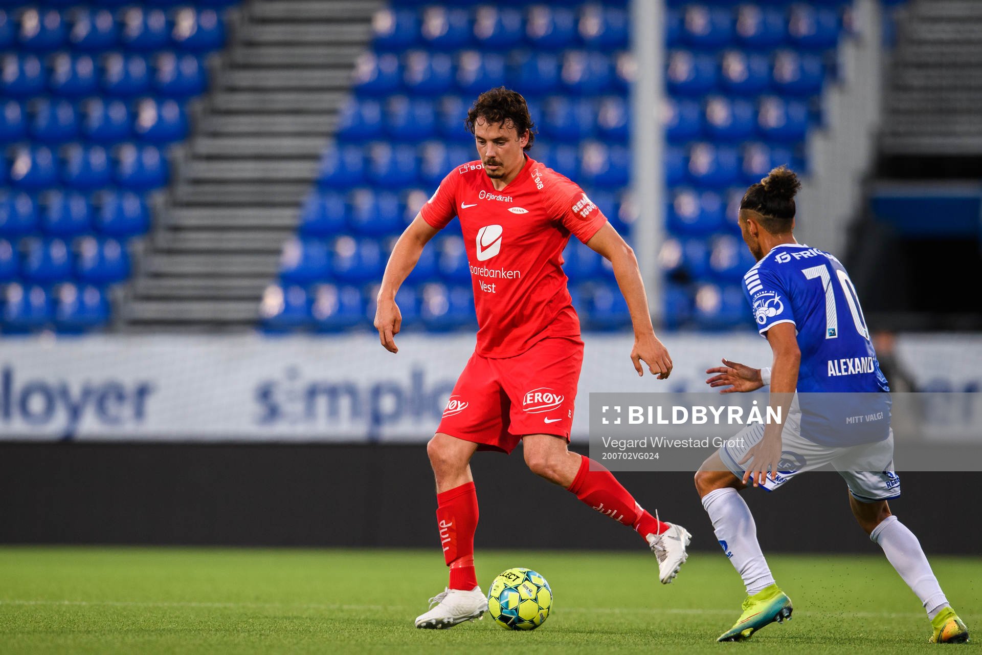 Vegard Forren of Brann and Alexander Jakobsen of Sarpsborg