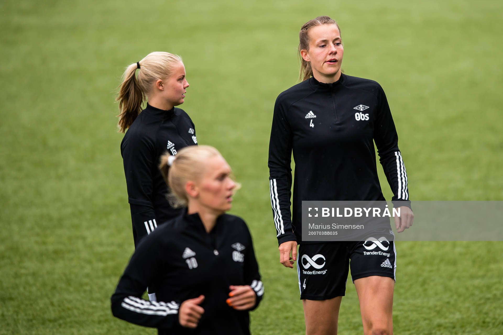 Celine Emilie Nergård and Ina Kamilla Lundereng Vårhus of