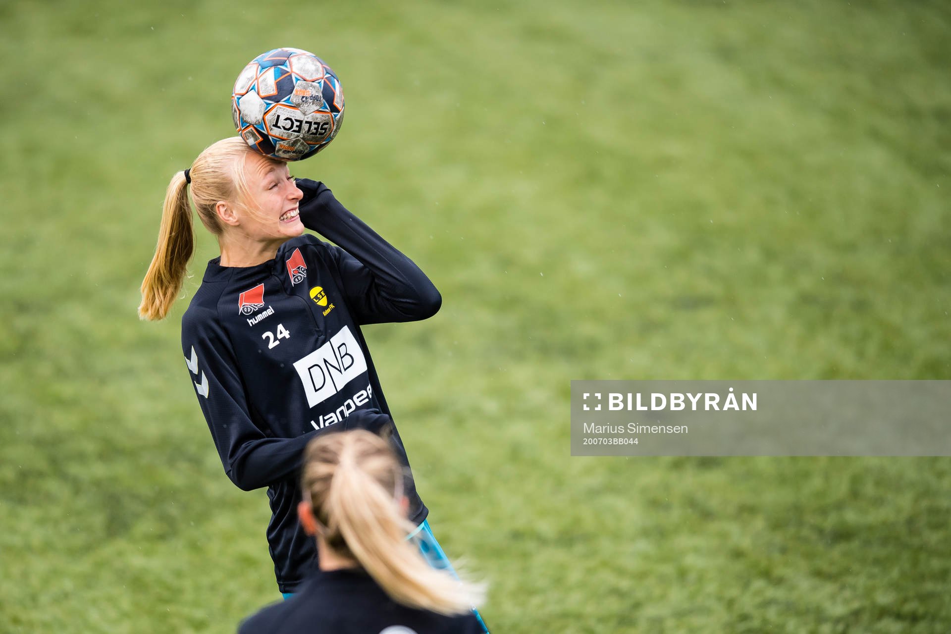 Mia Authen of LSK Kvinner