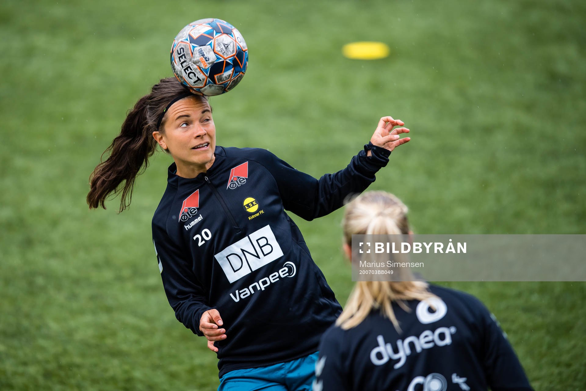 Cathrine Høegh Dekkerhus of LSK Kvinner