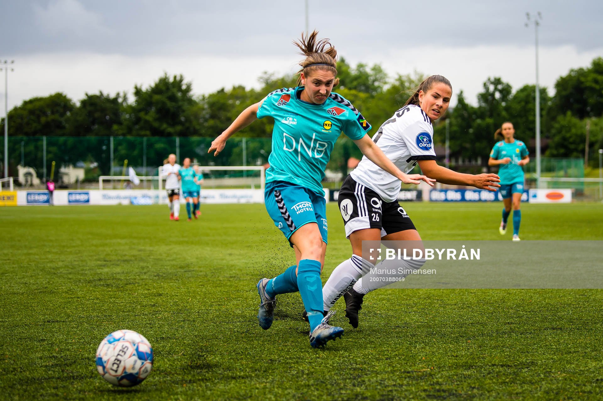 Karly Røstbakken of LSK Kvinner and Marita Olsen of Rosenborg during the Toppserien football match between Rosenborg and LSK Kvinner on July 3, 2020 in Trondheim.