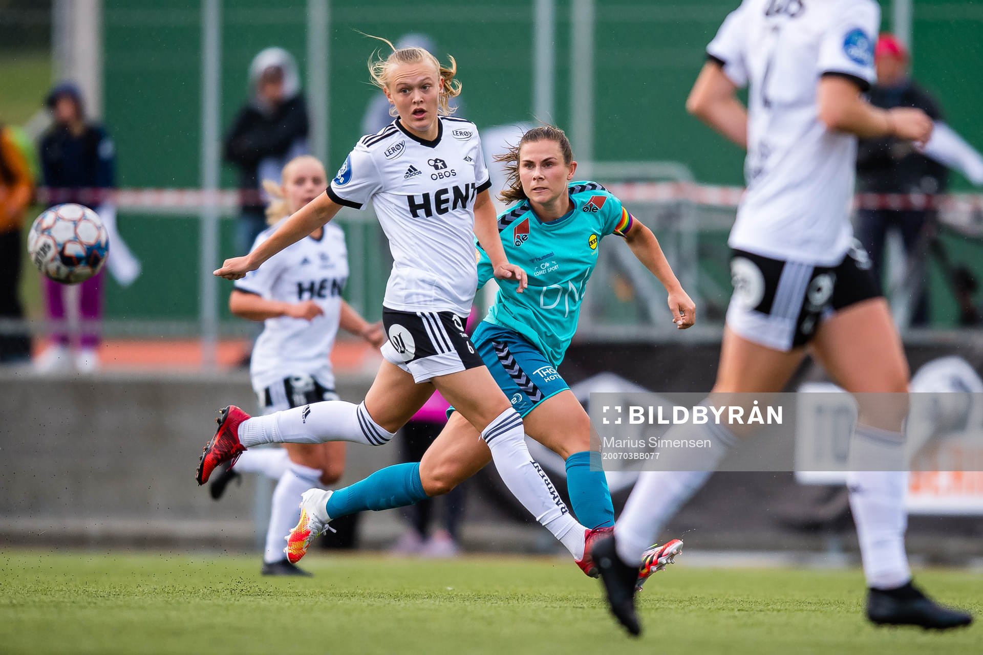 Elin Åhgren Sørum of Rosenborg and Emilie Bosshard Haavi