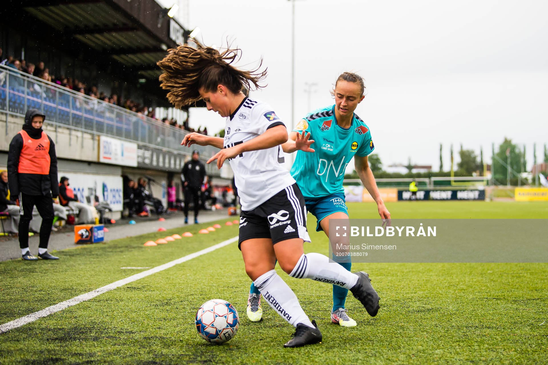 Marita Olsen of Rosenborg and Andrea Wilmann of LSK Kvinner during the Toppserien football match between Rosenborg and LSK Kvinner on July 3, 2020 in Trondheim.