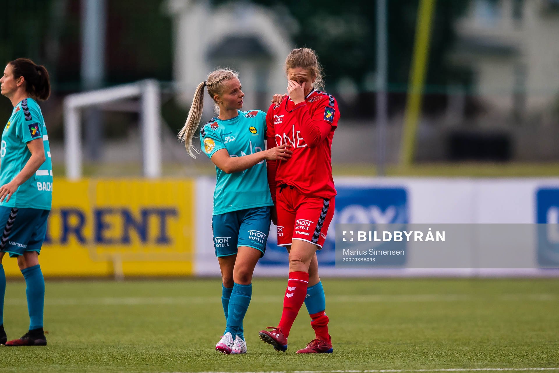 Goalkeeper Ida Norstrøm of LSK Kvinner looks dejected