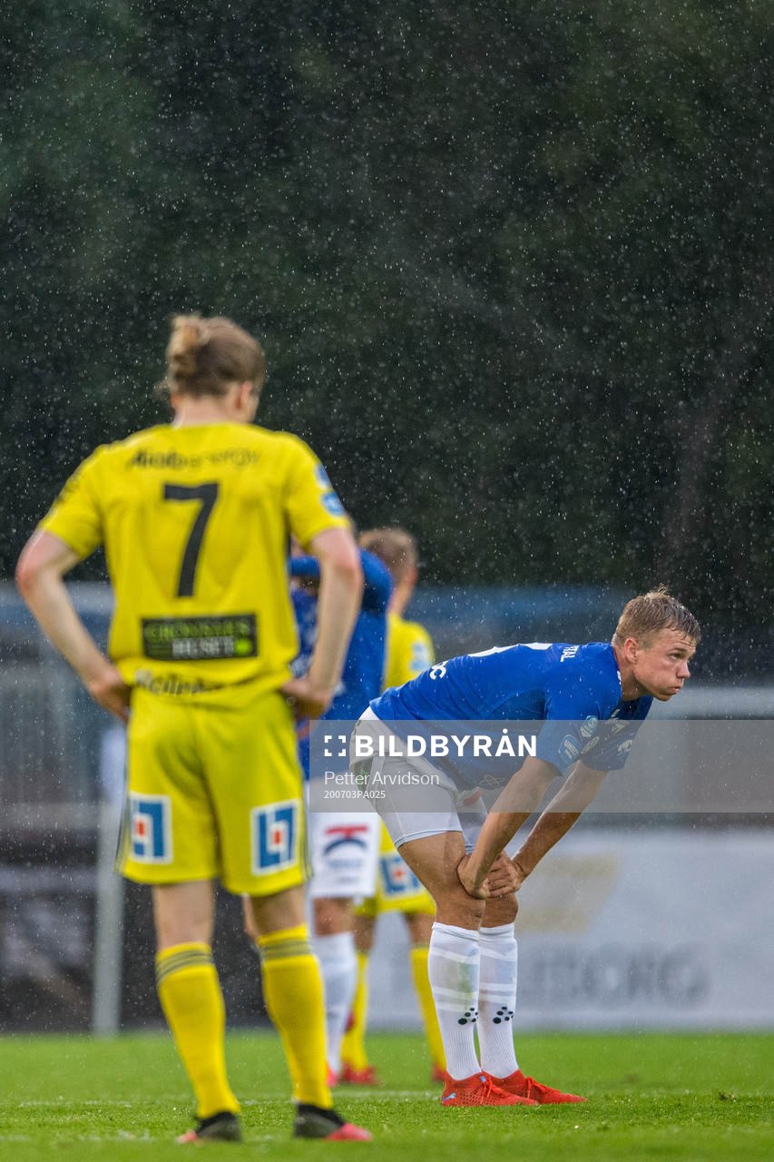 Trelleborgs Niklas Vesterlund deppar
