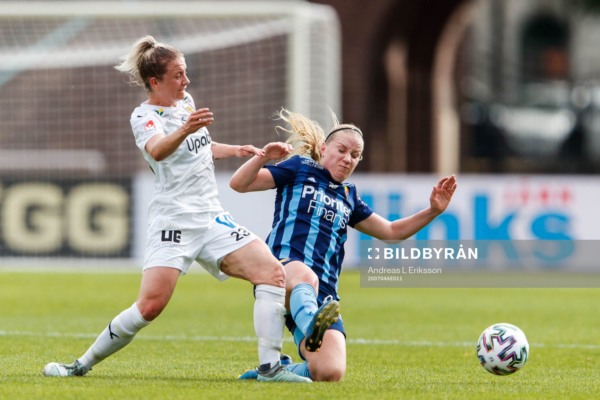 Umeås Emma Åberg-Zingmark och Djurgårdens Camilla Huseby