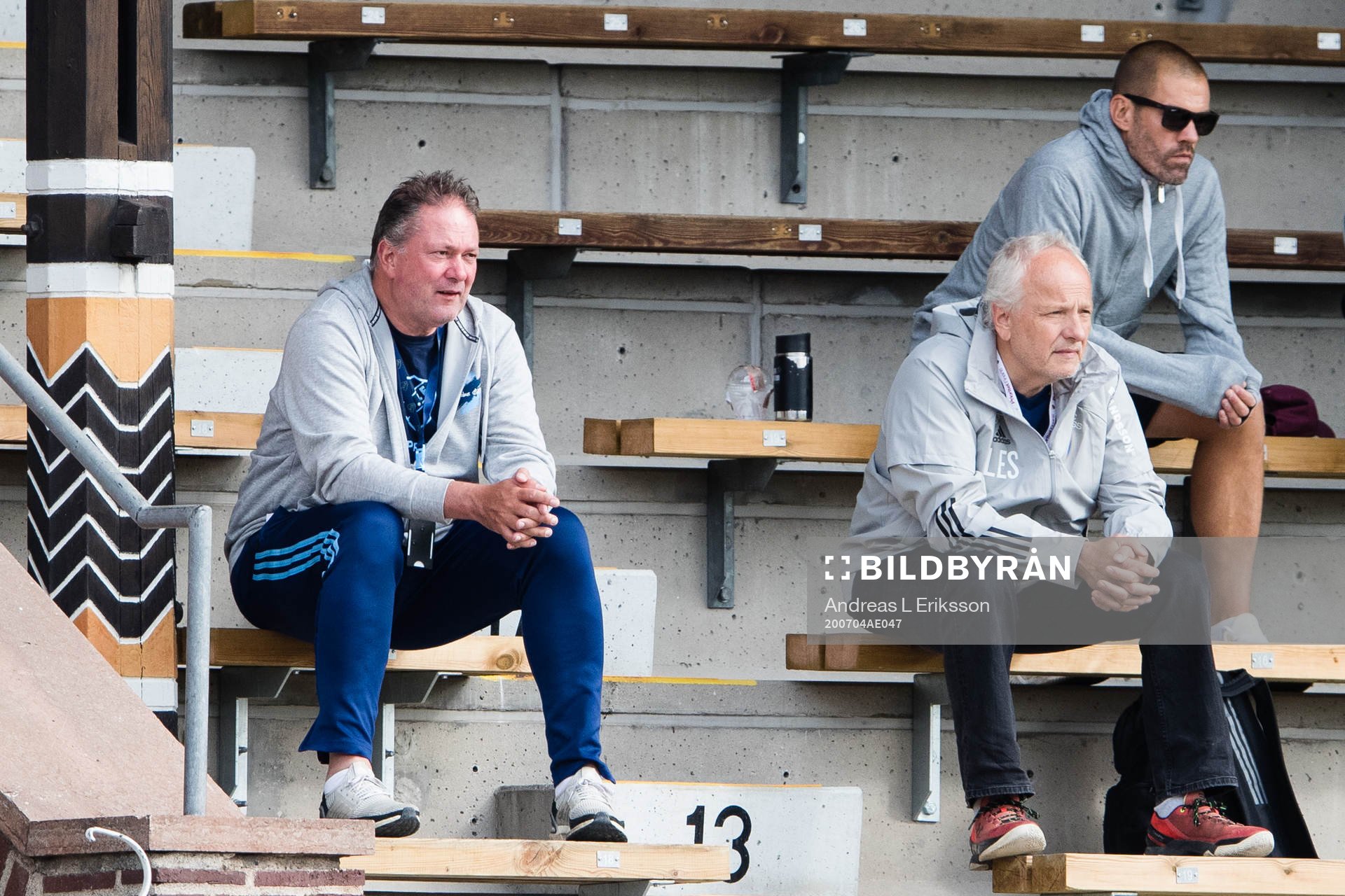 Djurgården Fotbolls vd Henrik Berggren på läktaren