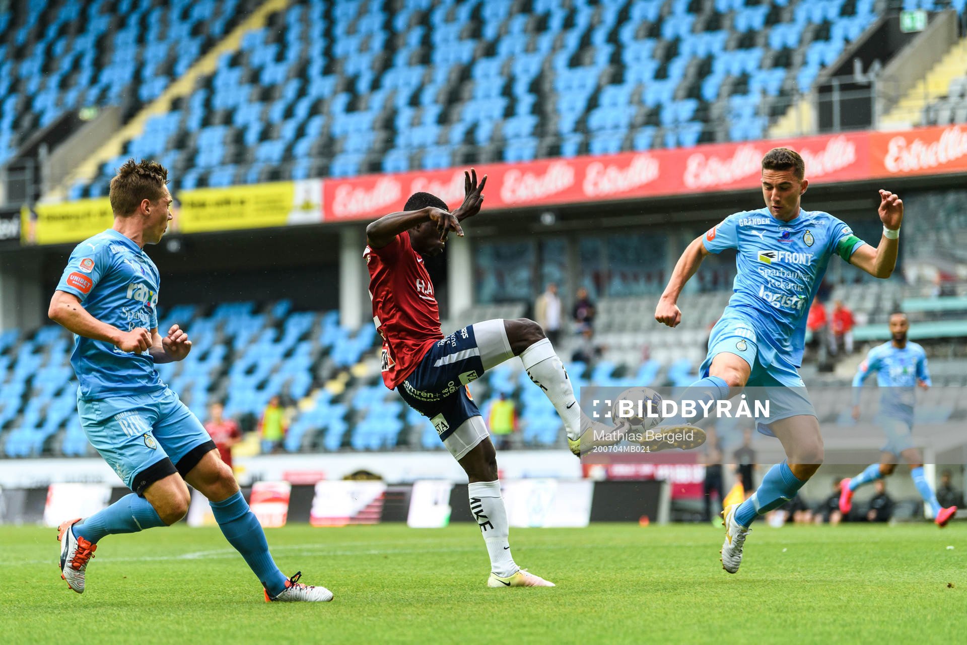 AFC Eskilstunas Gustav Jarl och Adnan Kojic mot Örgrytes