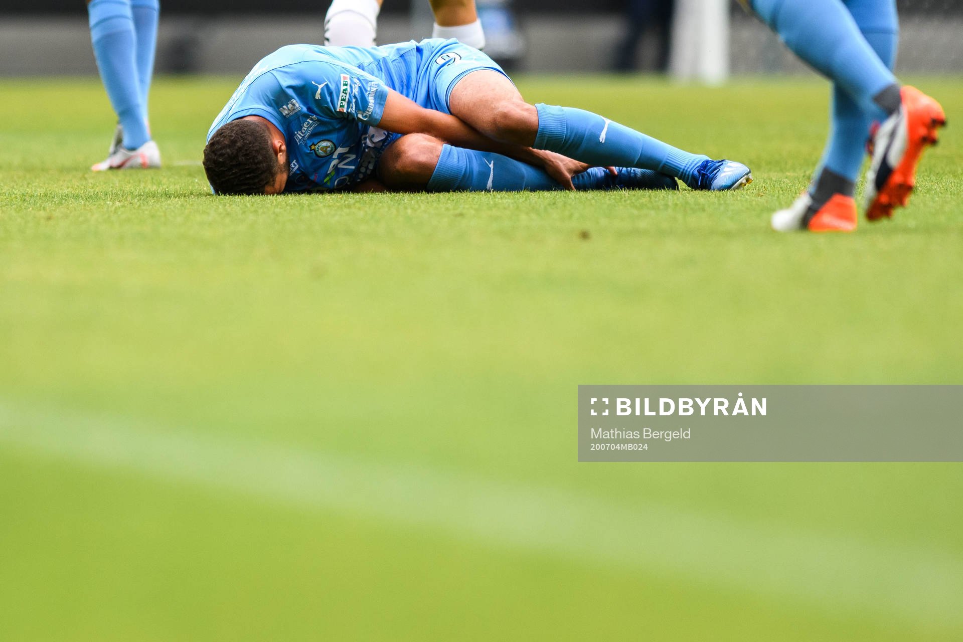 AFC Eskilstunas Karim Rossi har ont