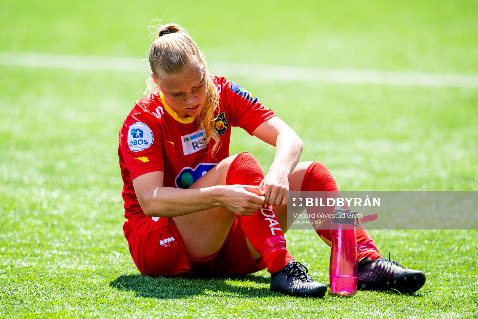 Linn Huseby of Røa looks dejected