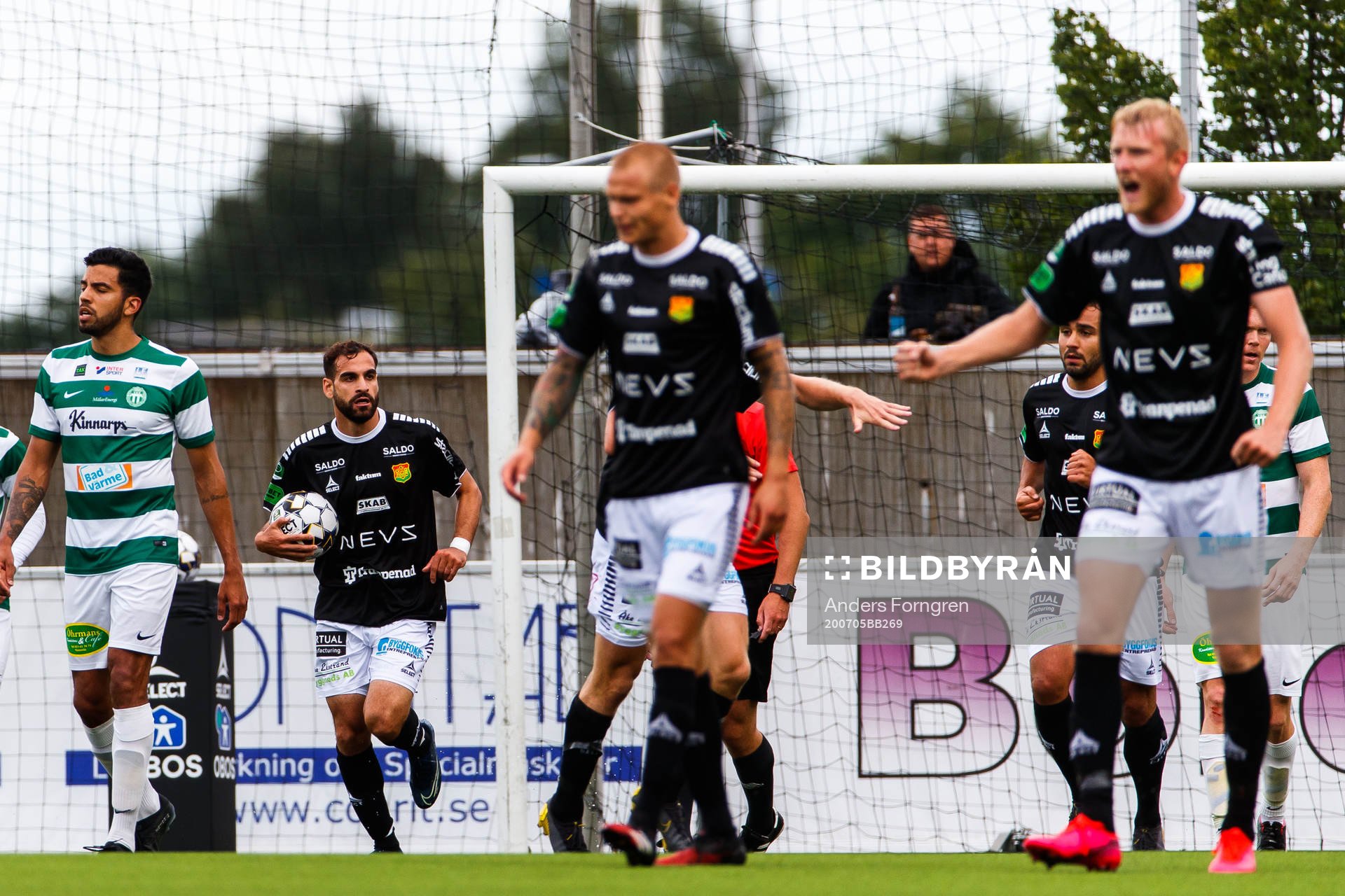 GAIS Mervan Celik jublar efter 2-1 under fotbollsmatchen i Superettan  mellan Västerås SK och GAIS den 5 juli 2020 i Västerås.