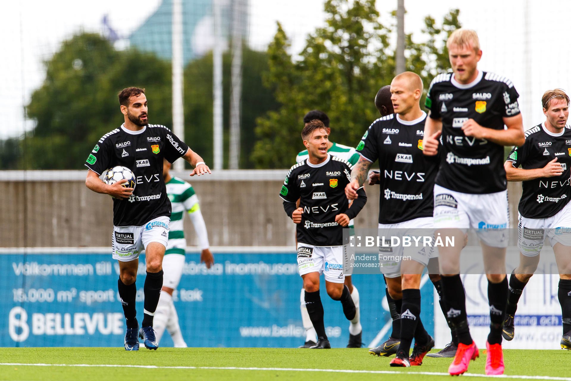 GAIS Mervan Celik jublar efter 2-1 under fotbollsmatchen i Superettan  mellan Västerås SK och GAIS den 5 juli 2020 i Västerås.