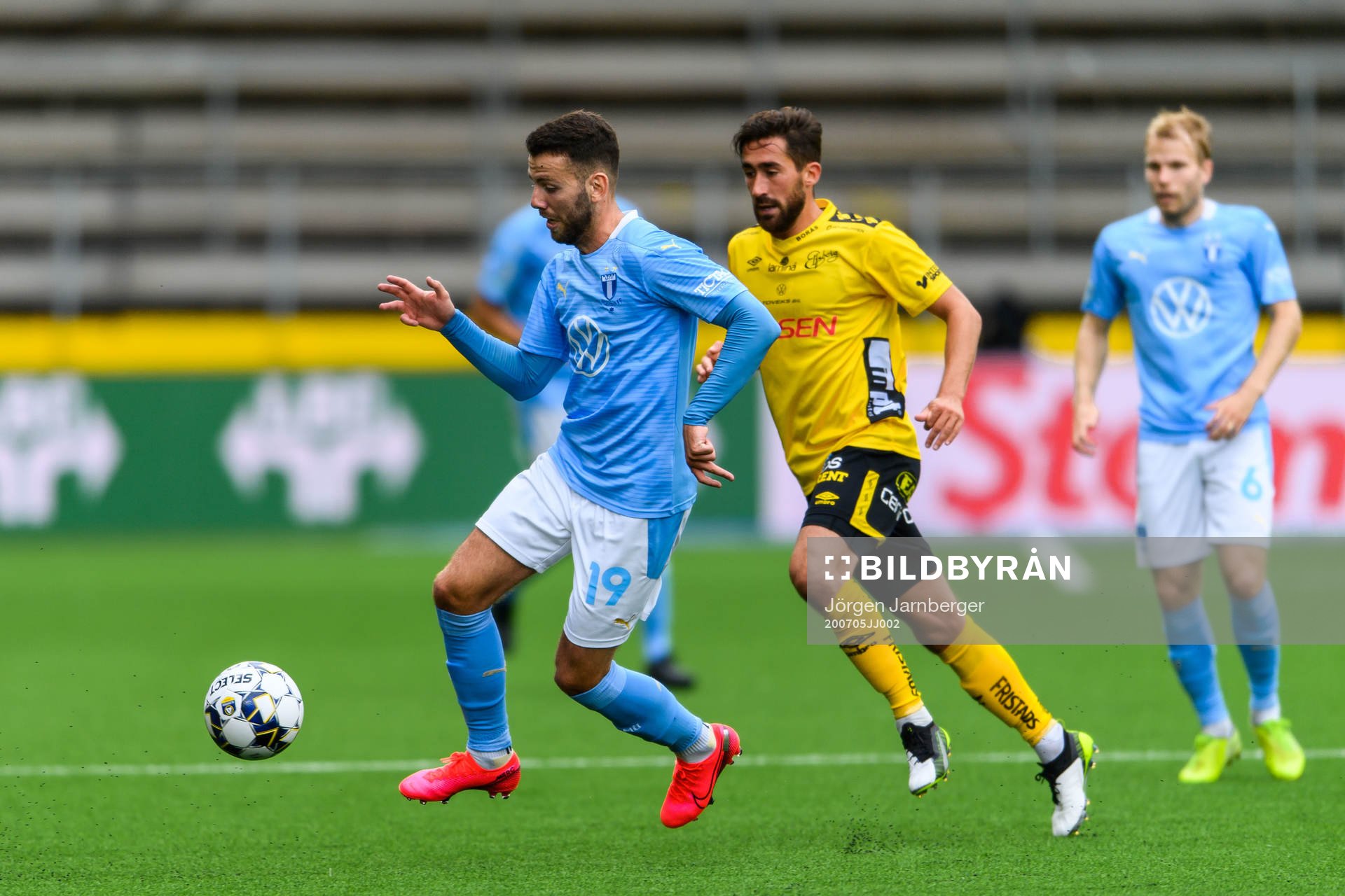 Malmö FFs Erdal Rakip och Elfsborgs Frederik Holst