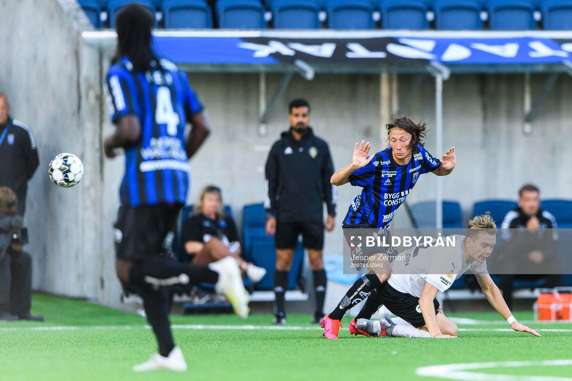 Sirius Axel Björnström och Örebros Jake Larsson