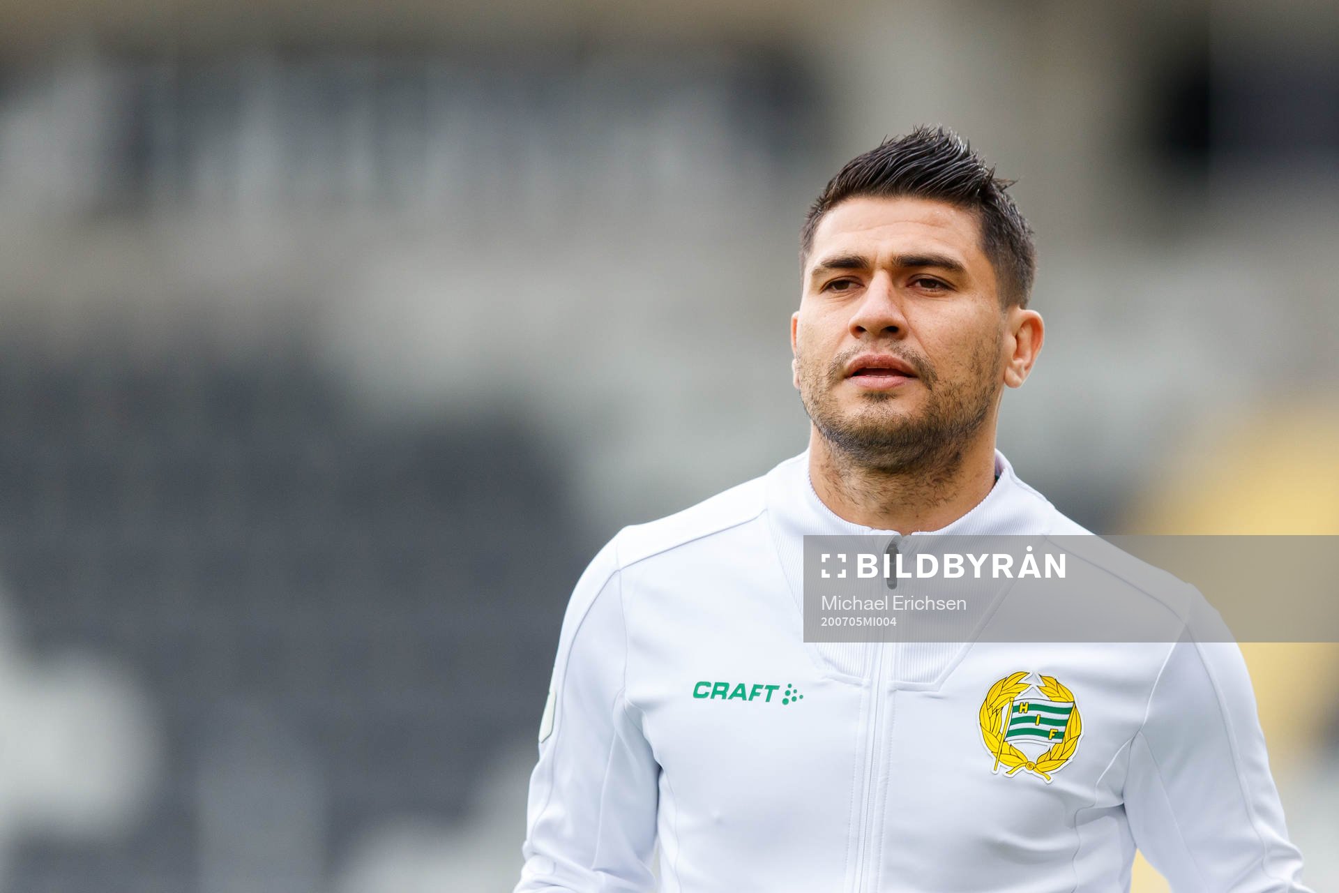 Hammarbys Paulinho värmer upp