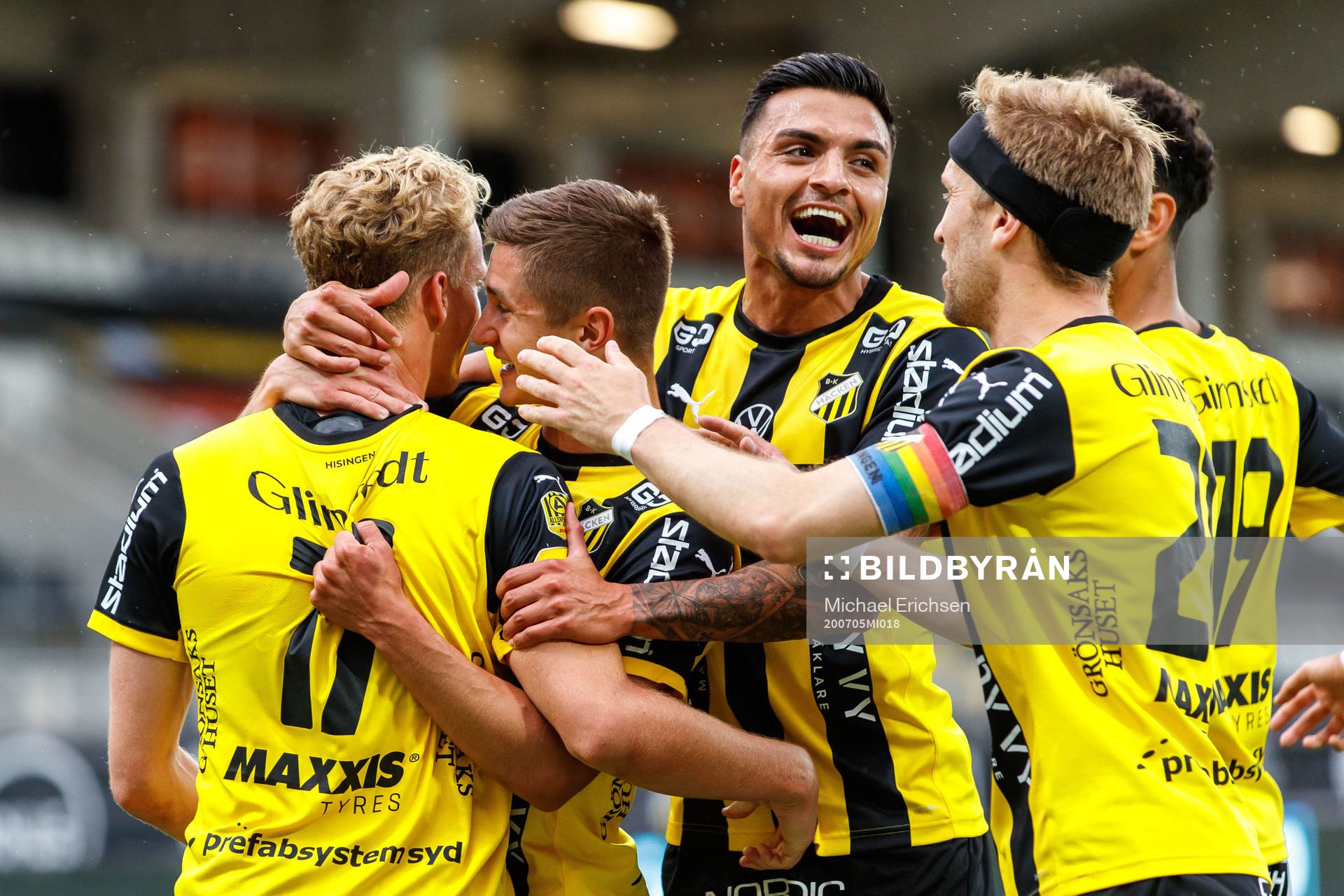 Häckens Gustav Berggren jublar med Leo Bengtsson och Ahmed