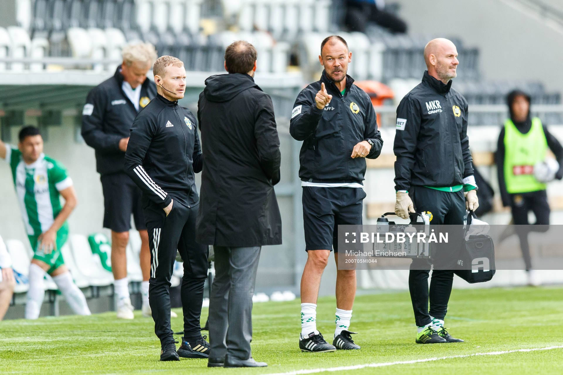 Häckens tränare Andreas Alm och assisterande tränare