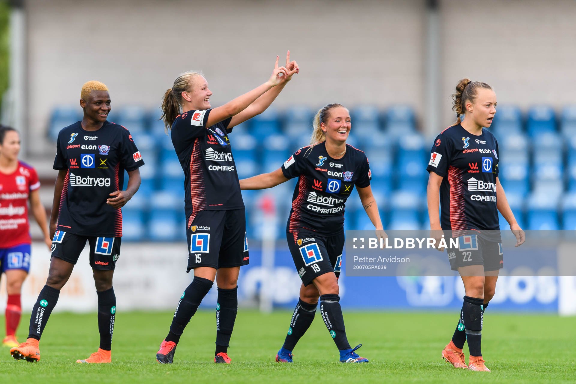 Linköpings Frida Leonhardsen Maanum, Uchenna Grace Kanu