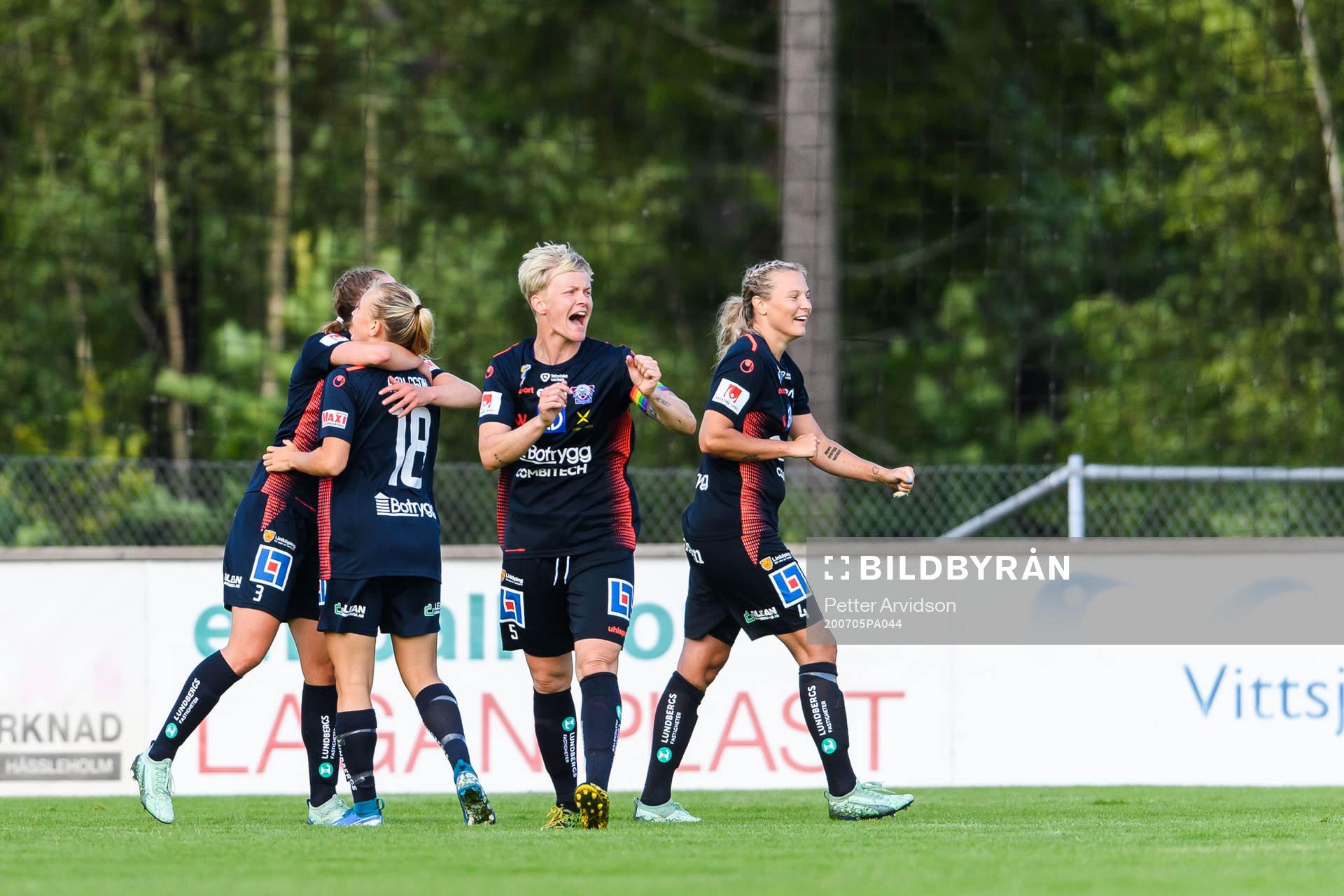 Linköpings Johanna Alm, Ronja Karlsson Törnborg, Nilla
