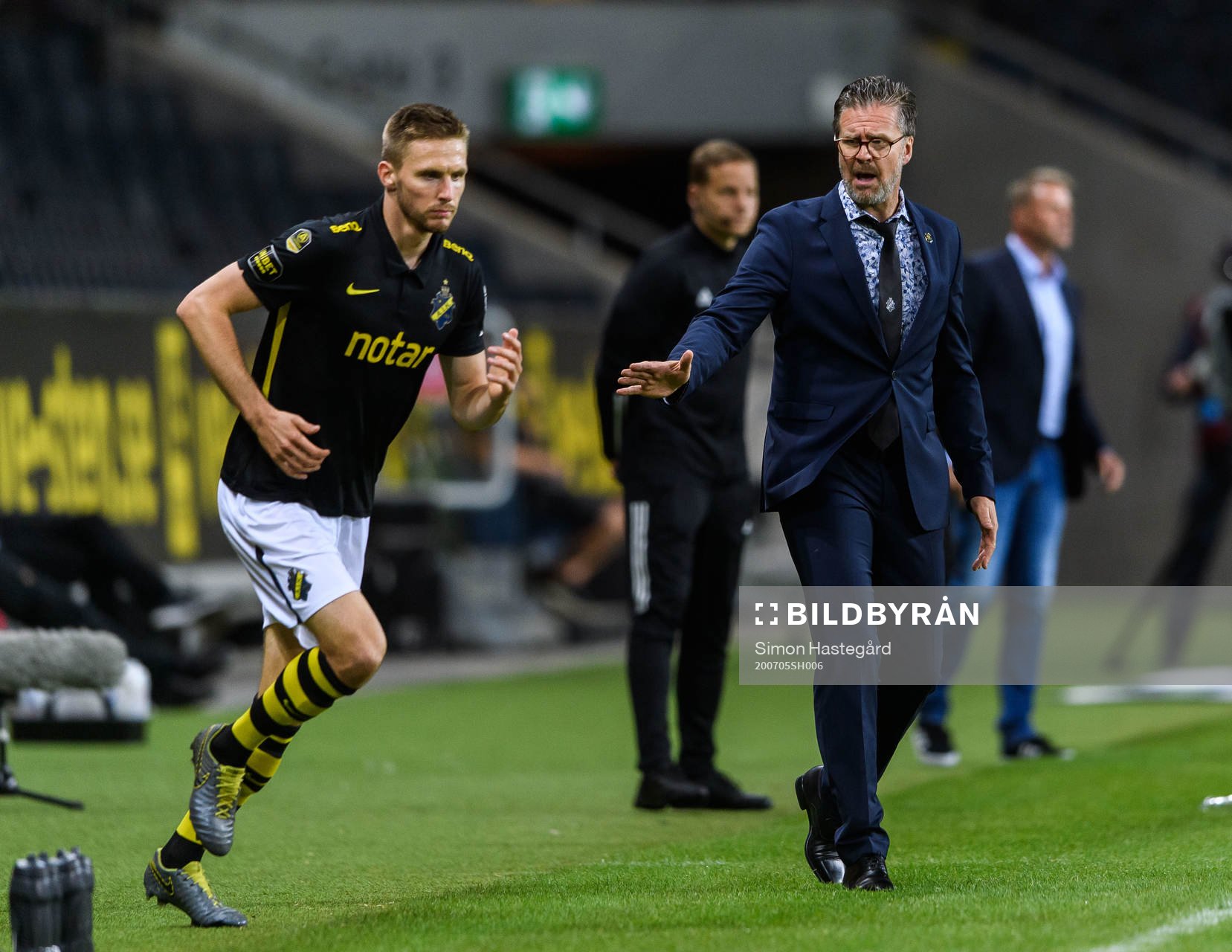 s Karol Mets och AIK:s tränare Rikard Norling