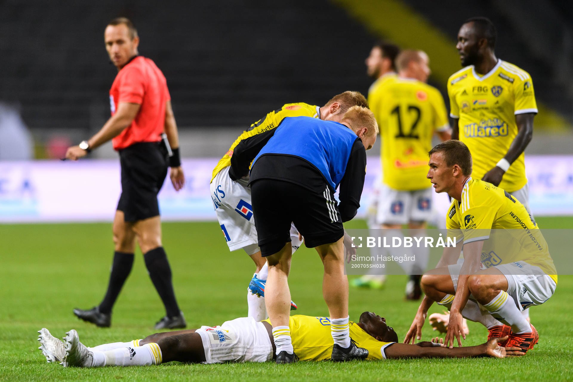Falkenbergs Nsima Peter har ont