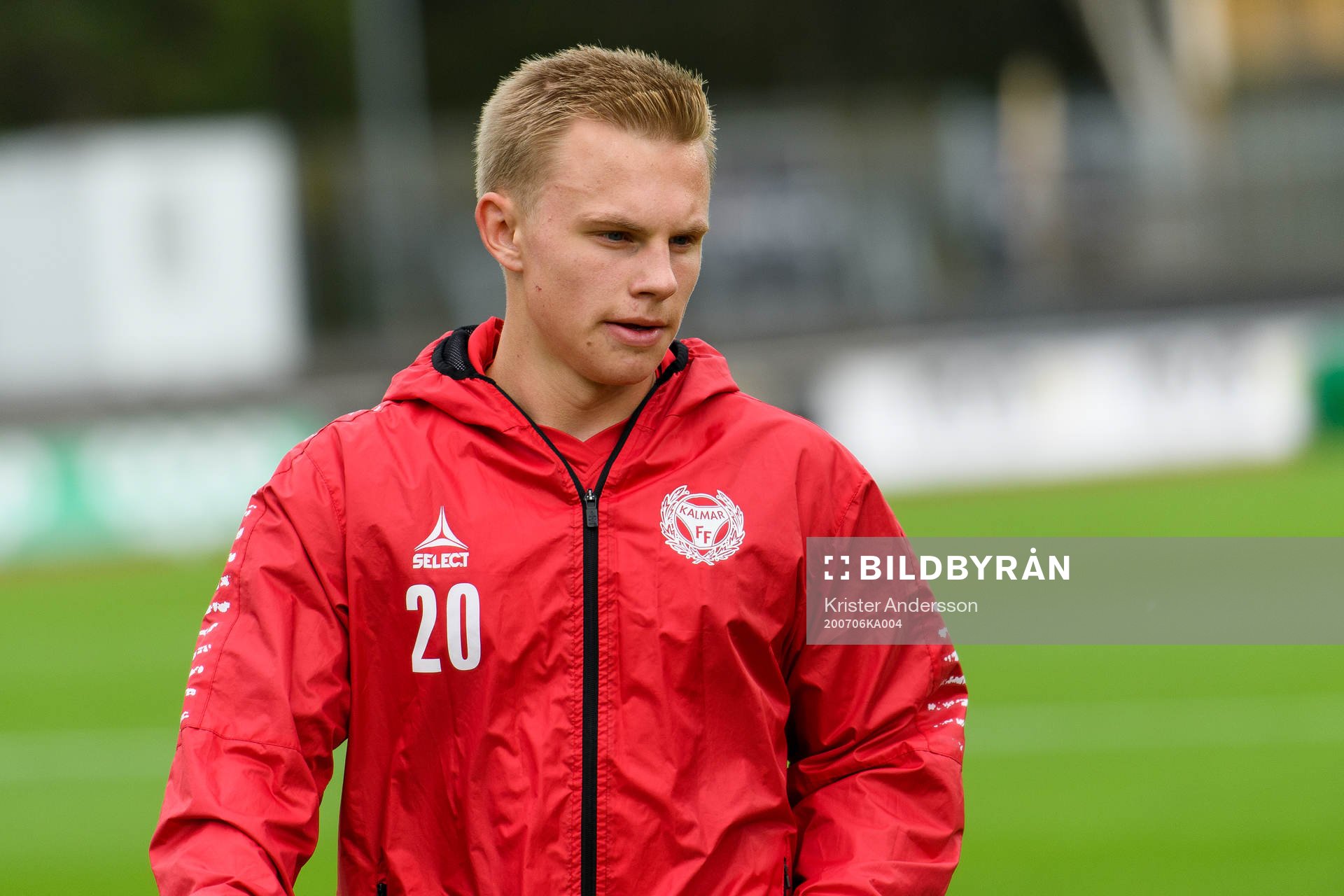 Kalmars Carl Gustafsson före fotbollsmatchen i Allsvenskan