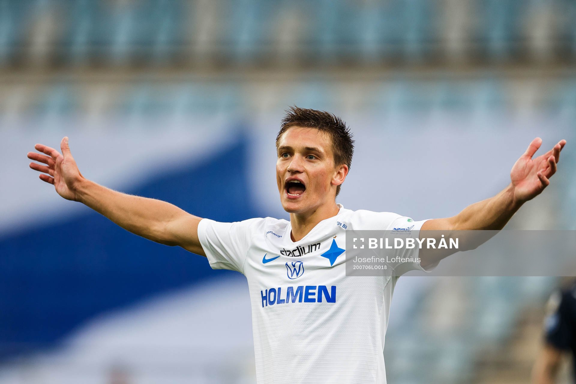 IFK Norrköpings Rasmus Stensbæk Lauritsen reagerar