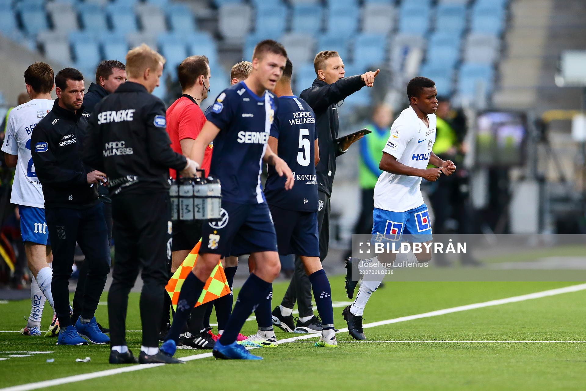 IFK Norrköpings Abdulrazaq Ishaq byts in och Ísak