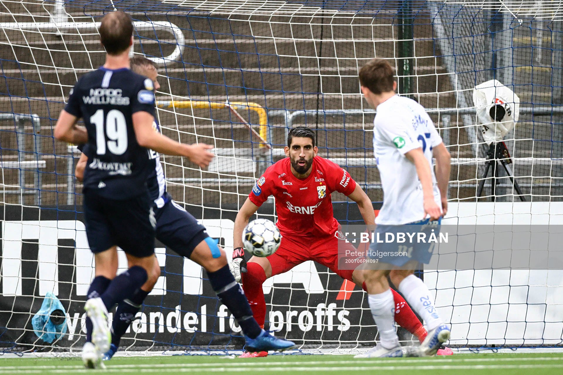 Målchans för IFK Norrköpings Ísak Bergmann Jóhannesson