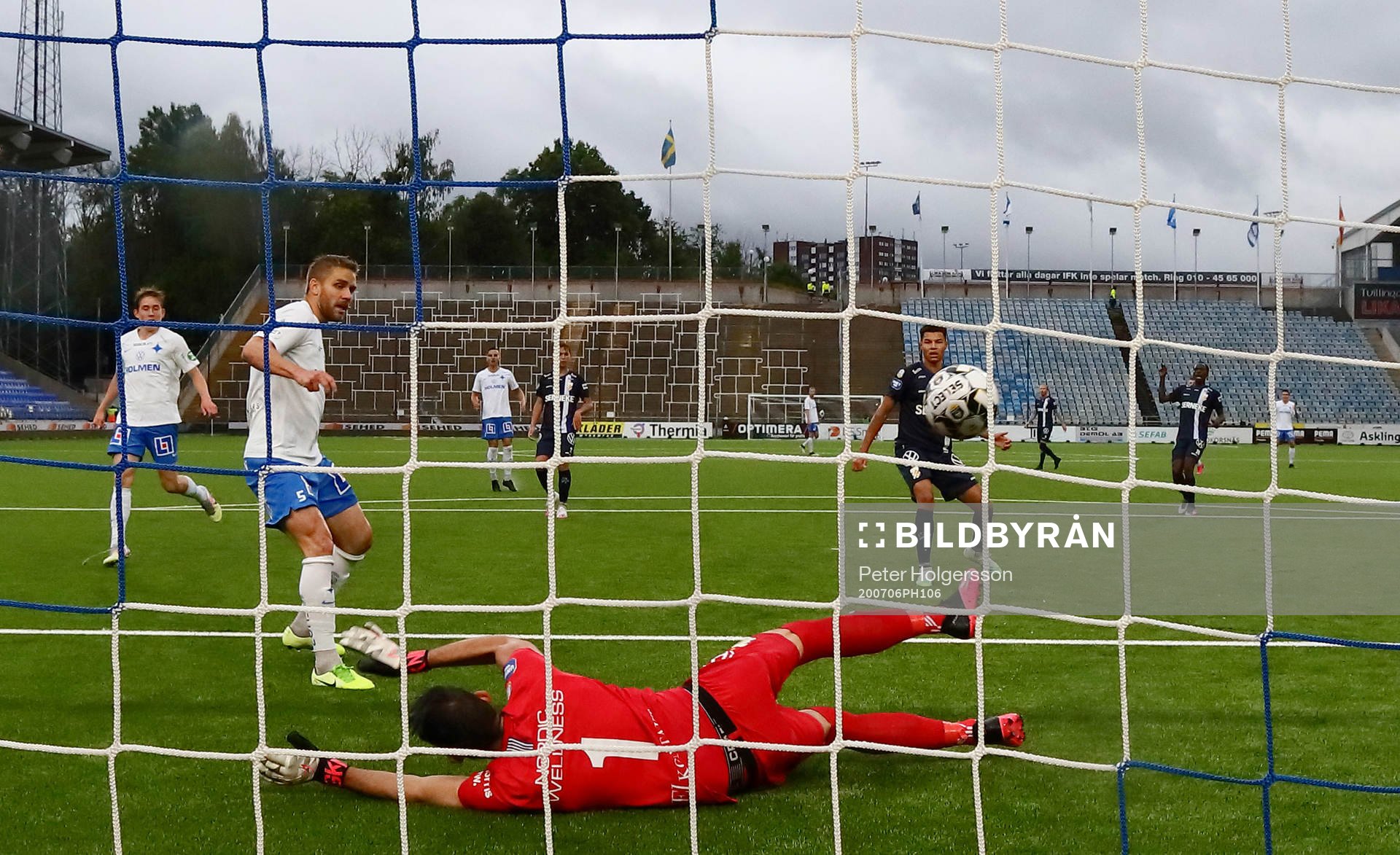 Bortdömt mål av IFK Norrköpings Christoffer Nyman förbi