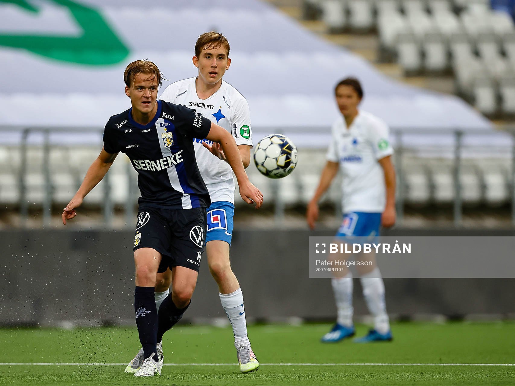 IFK Göteborgs August Erlingmark och IFK Norrköpings Ísak