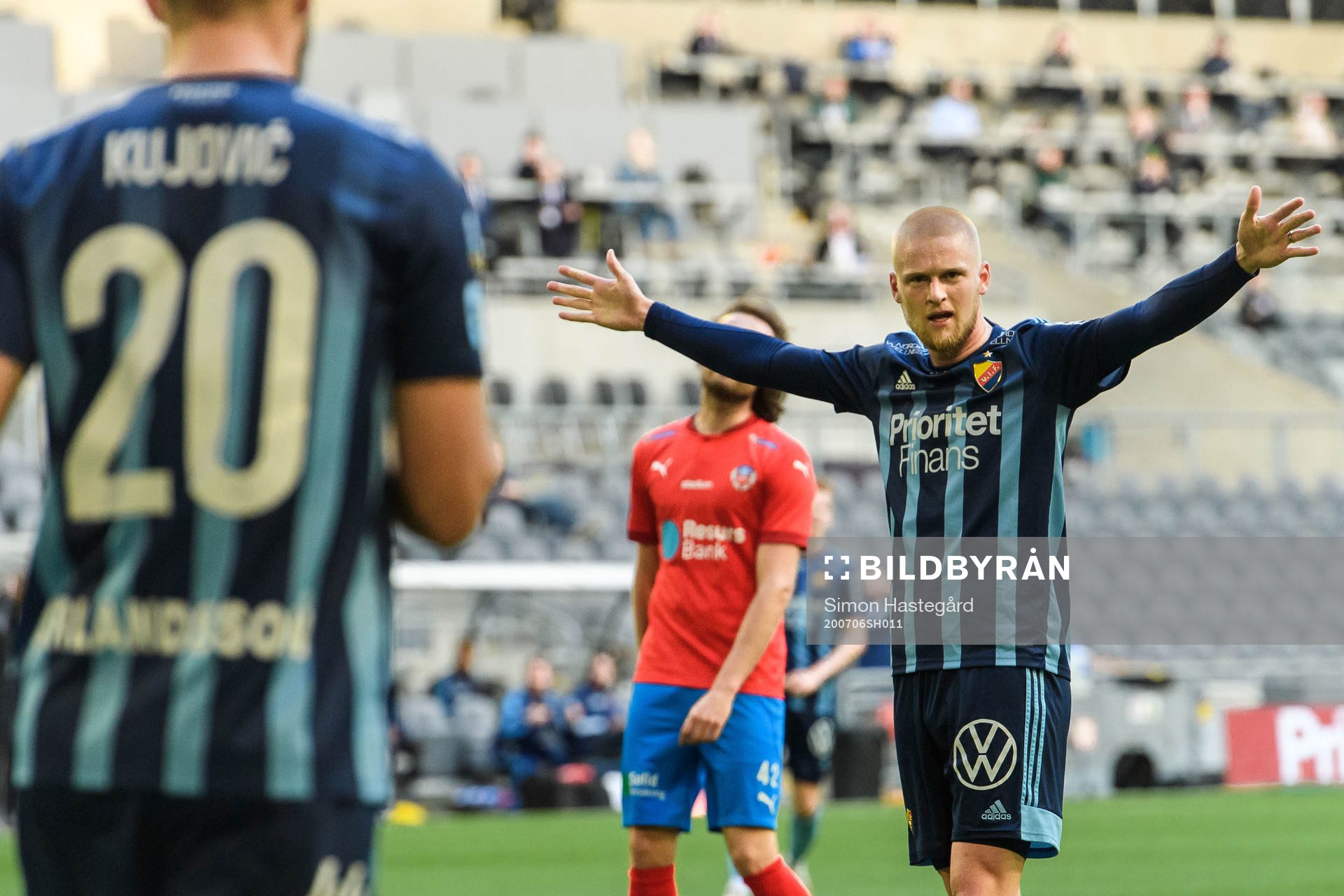 Djurgårdens Kalle Holmberg jublar