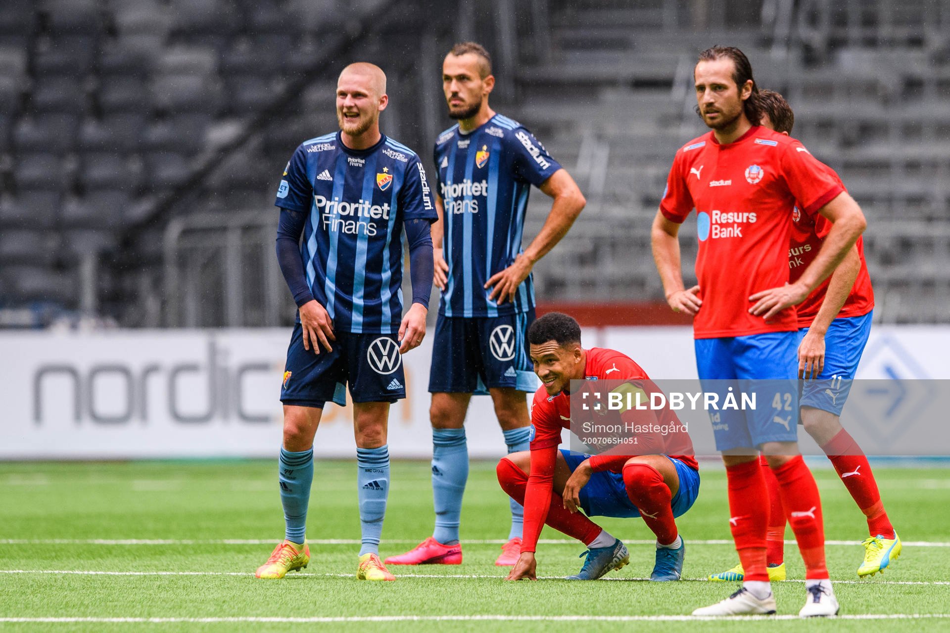 Djurgårdens Kalle Holmberg och Helsingborgs Martin Olsson