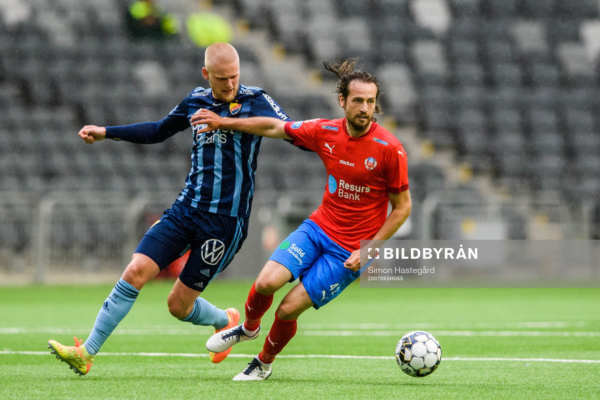 Djurgårdens Kalle Holmberg och Helsingborgs Mikkel Mix