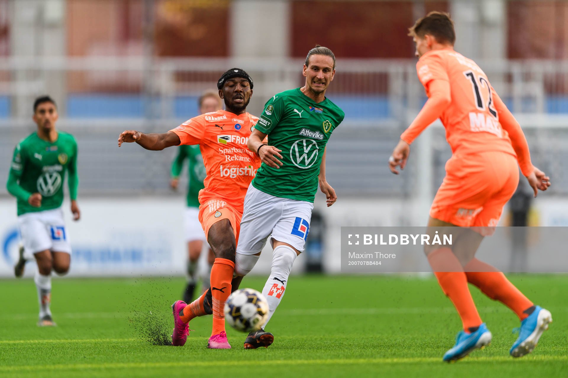 AFC Eskilstunas Chidi Dauda Omeje och Jönköpings Edin
