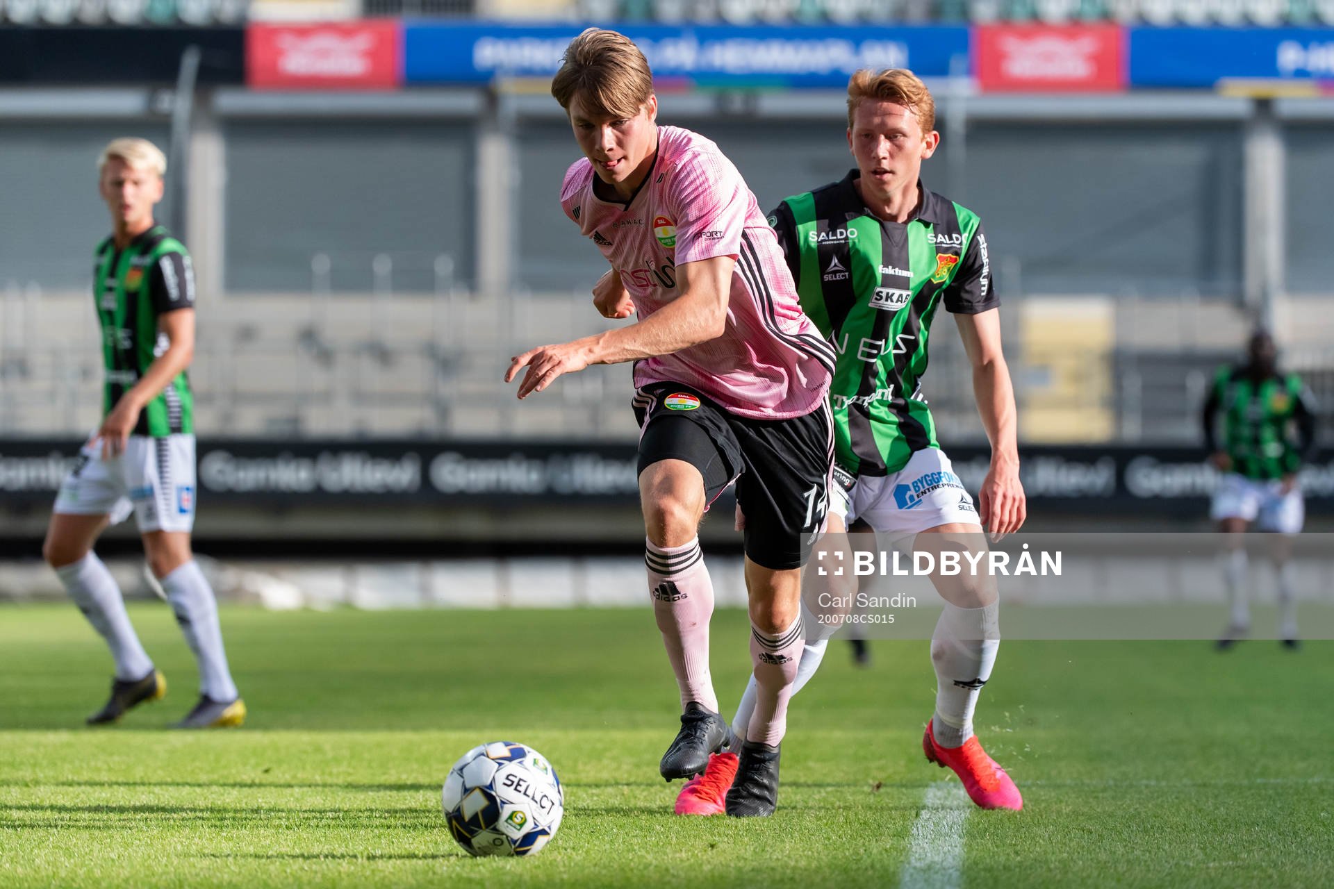 Dalkurds Gustav Berggren och GAIS Julius Lindberg