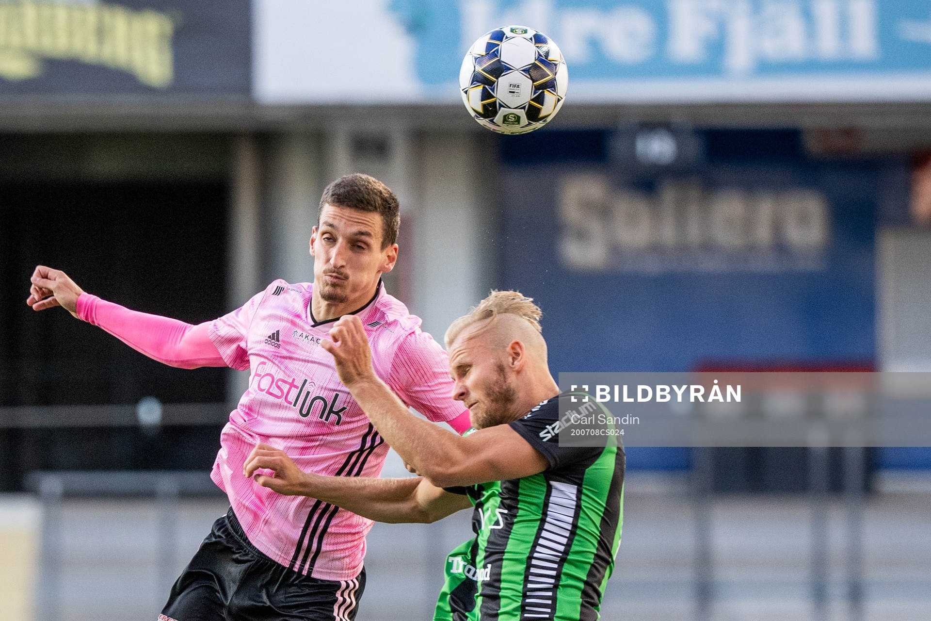 Dalkurds Arian Kabashi och GAIS Niklas Andersen