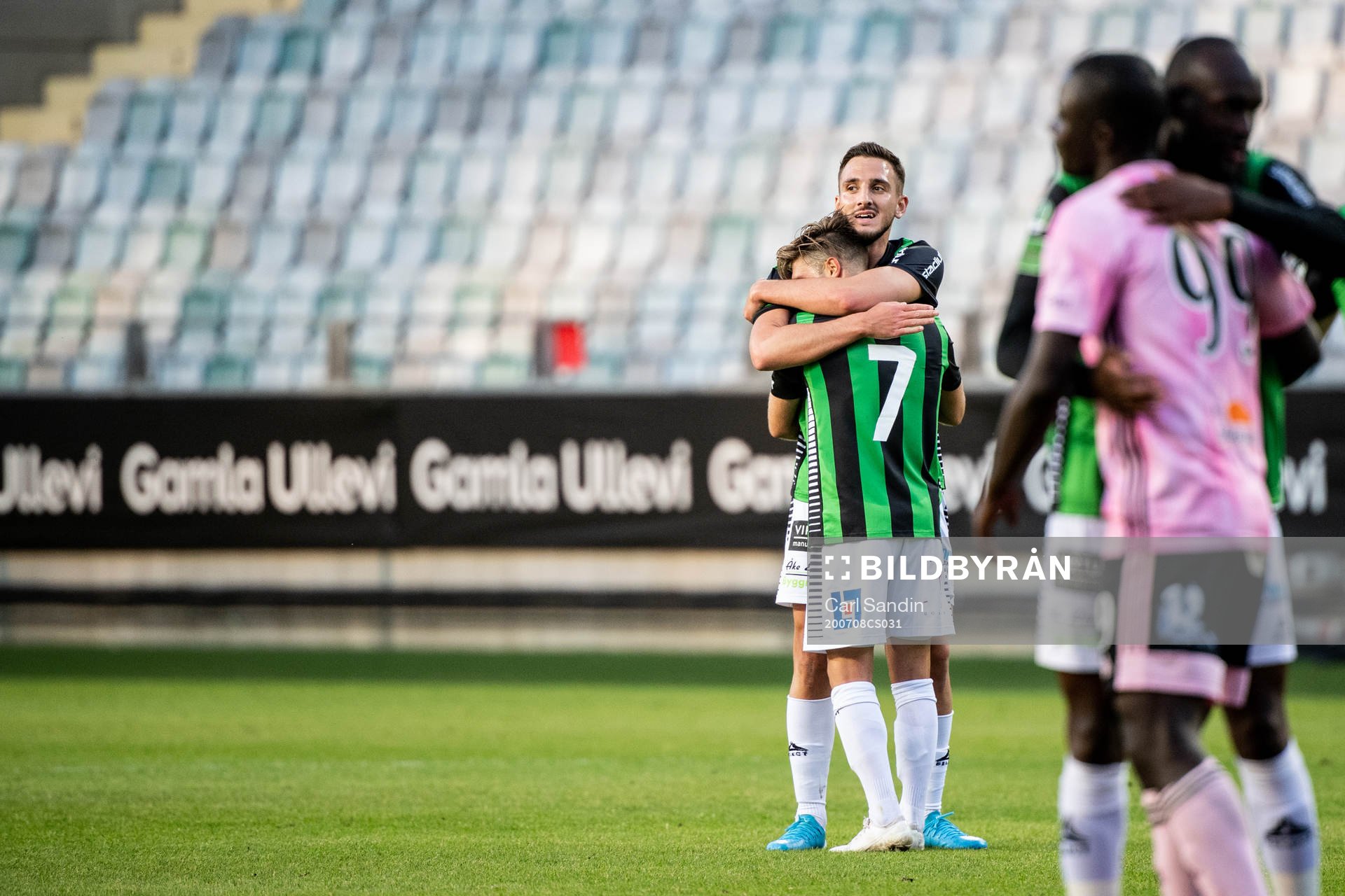 GAIS Nikola Ladan och Haris Cirak jublar