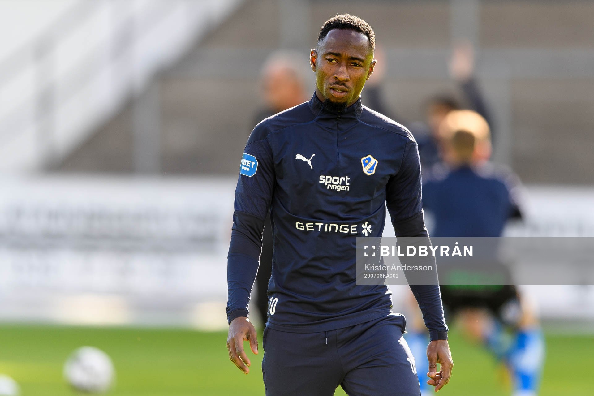 Halmstads Sadat Karim före fotbollsmatchen i Superettan