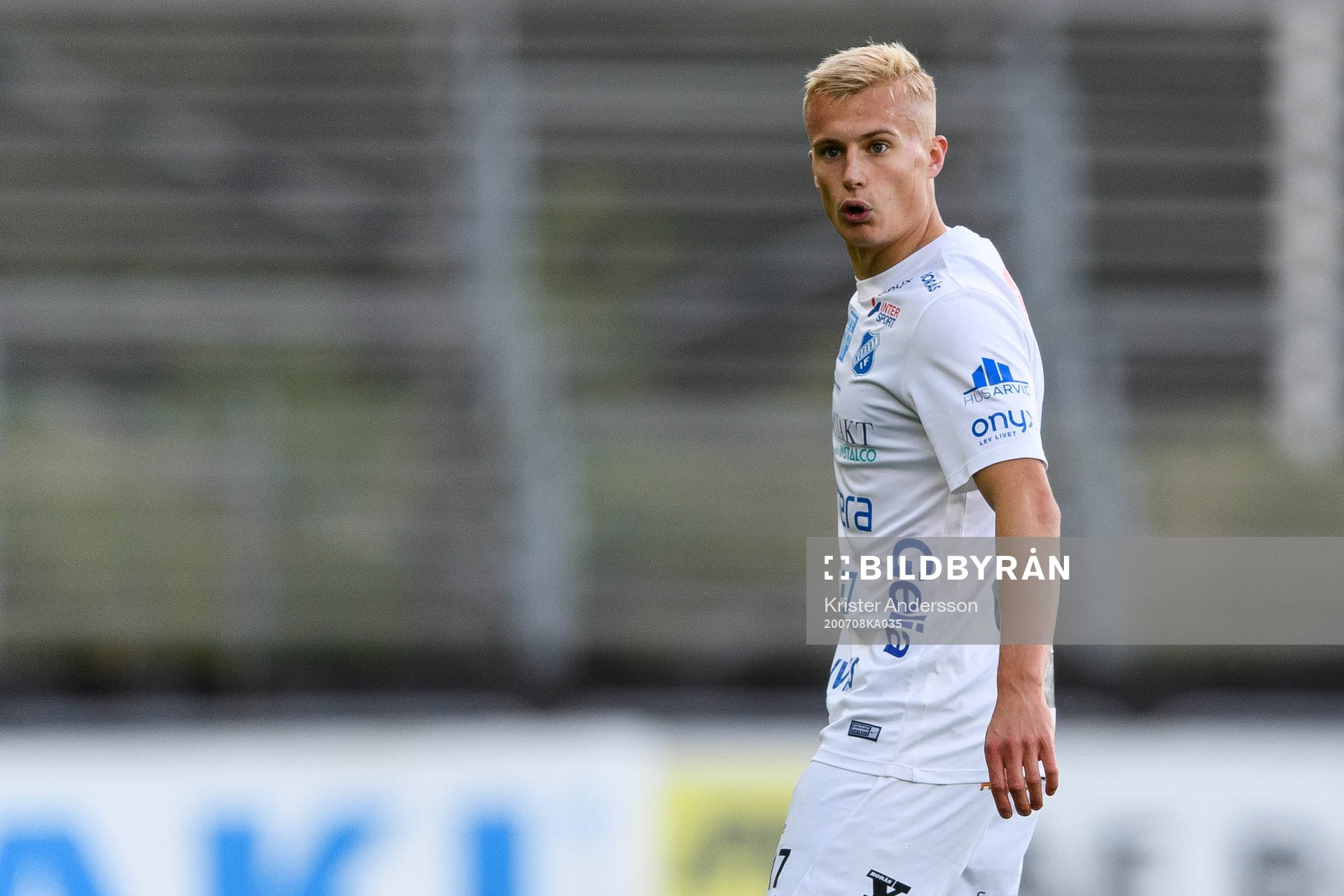Norrbys Viktor Bergh reagerar under fotbollsmatchen i Superettan  mellan Halmstad och Norrby den 8 juli 2020 i Halmstad.