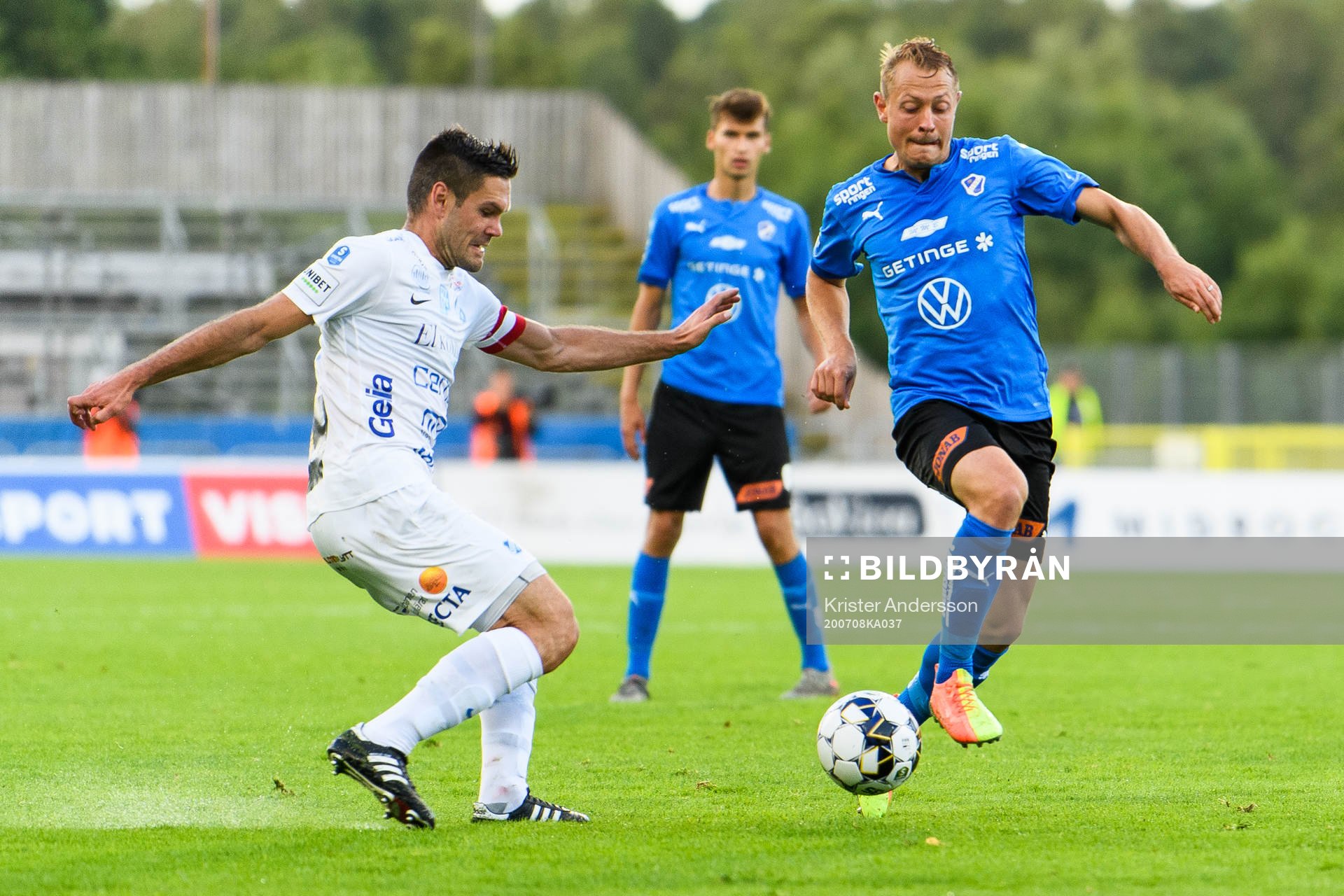 Norrbys Ivo Pekalski och Halmstads Joel Allansson