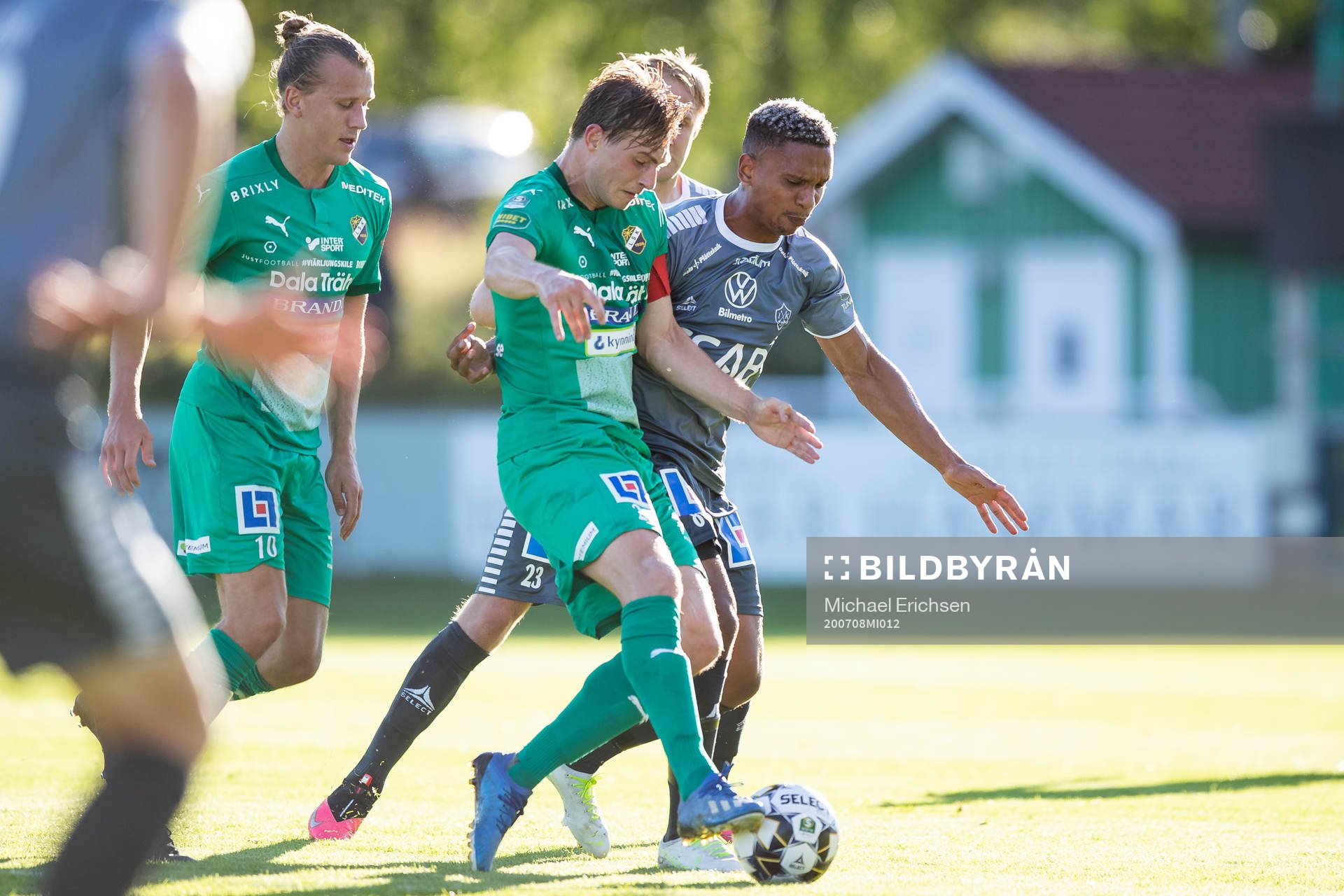Ljungskiles Linus Dahl och Brages Seth Kanteh Hellberg