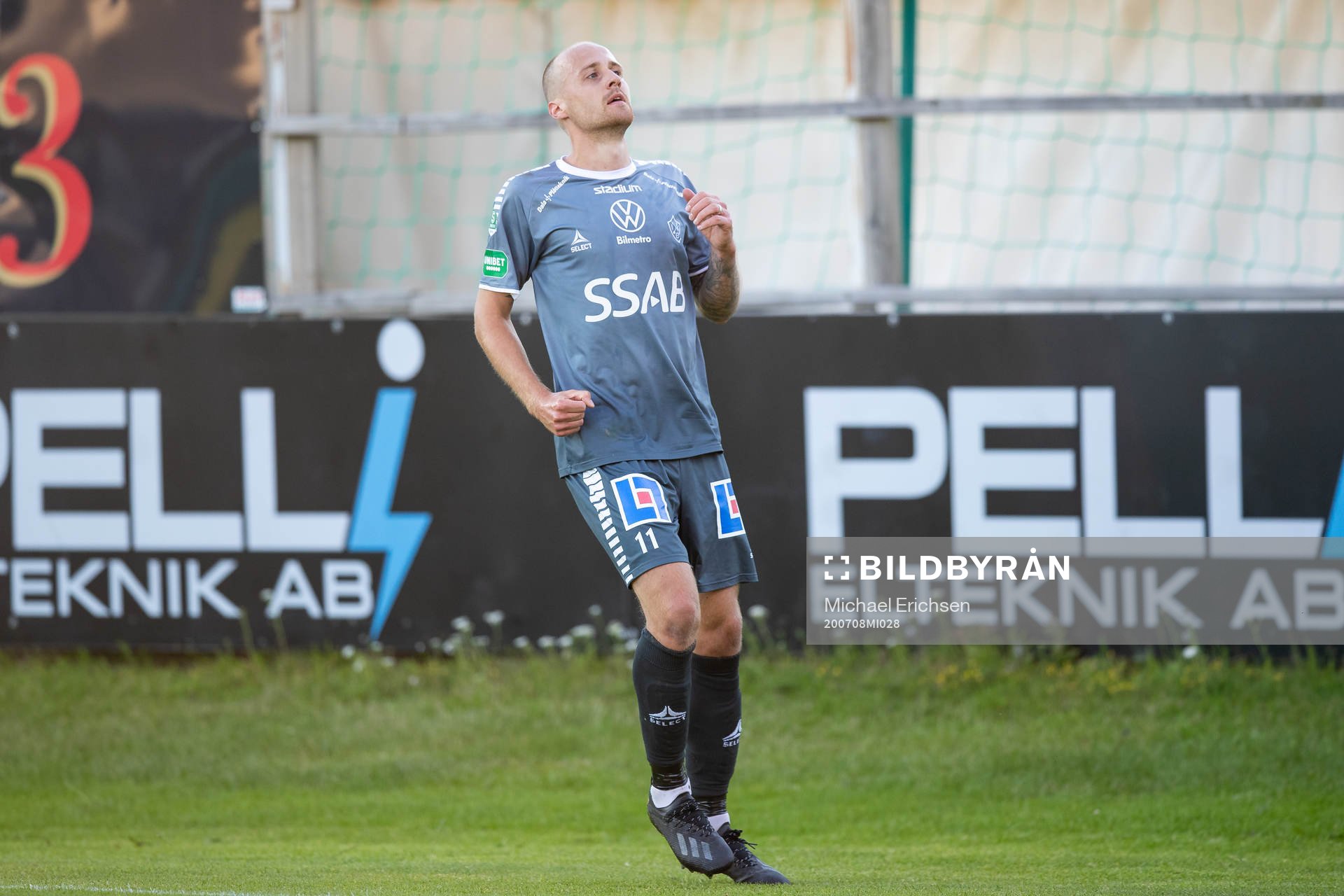 Brages Anton Lundin jublar