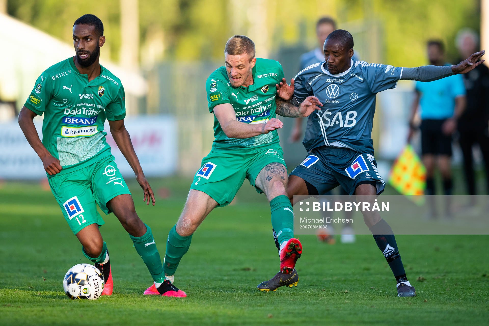Ljungskiles Mirad Garza och Filip Karlin mot Brages Bantu