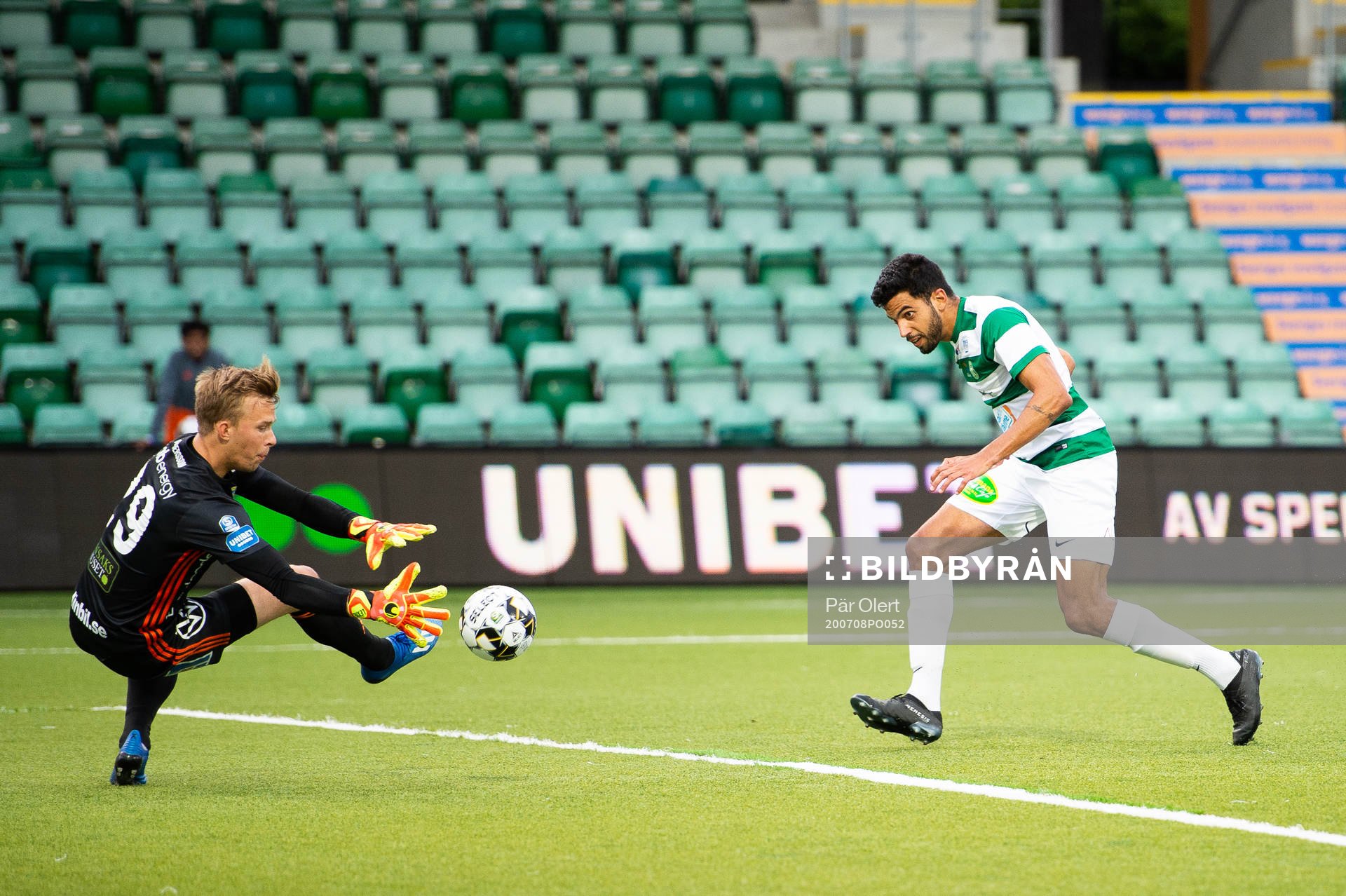 Sundsvalls nålvakt Andreas Andersson och Västerås Pedro