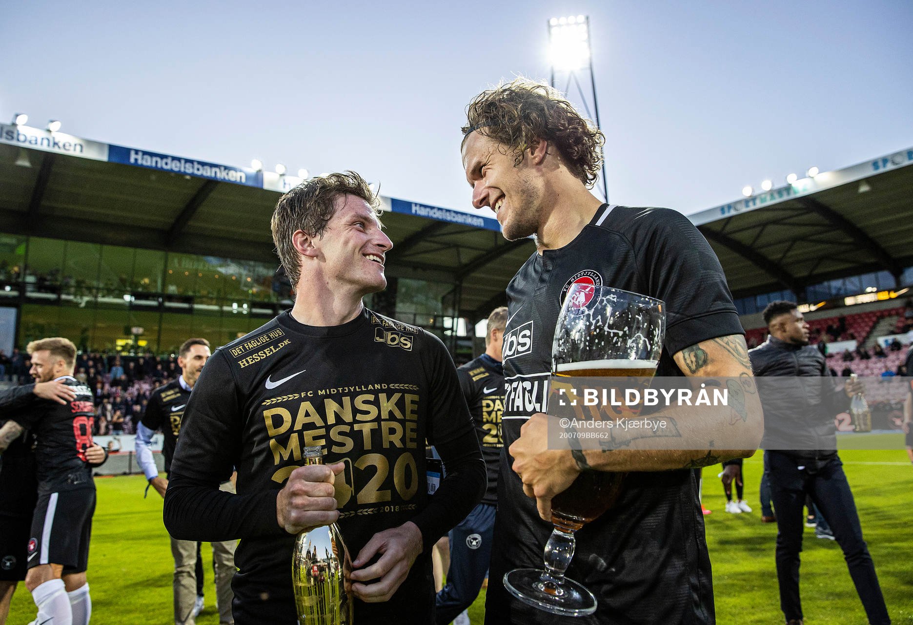  [DK=20200709: Anders Dreyer (36), FC Midtjylland og Alexander Scholz (14), FC Midtjylland]