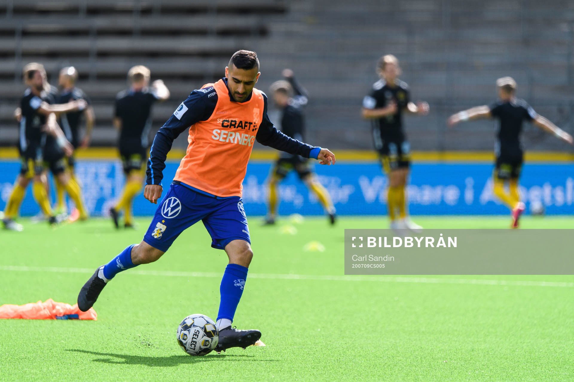 IFK Göteborgs Sargon Abraham värmer upp