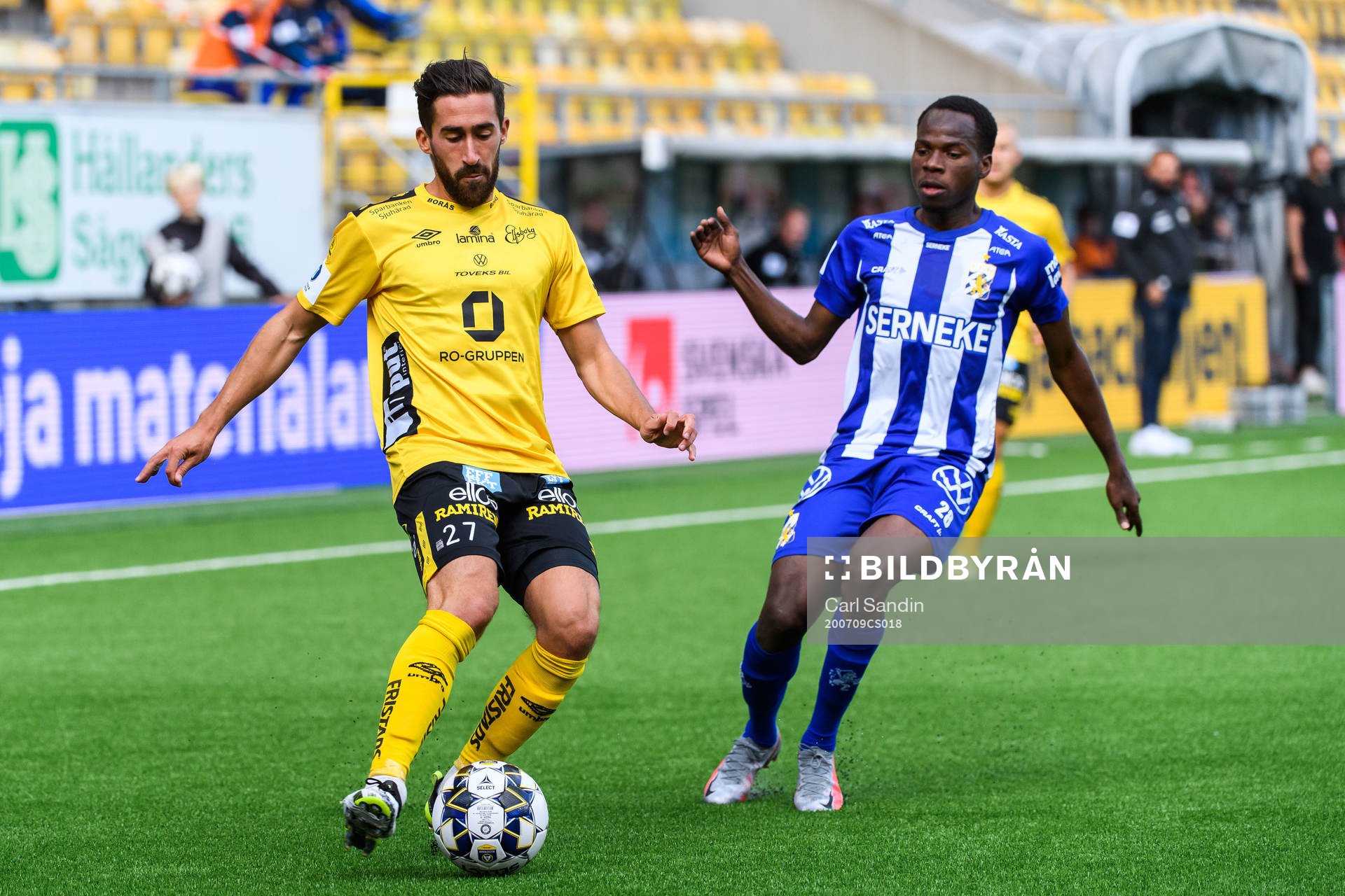 Elfsborgs Frederik Holst och IFK Göteborgs Alhassan Yusuf