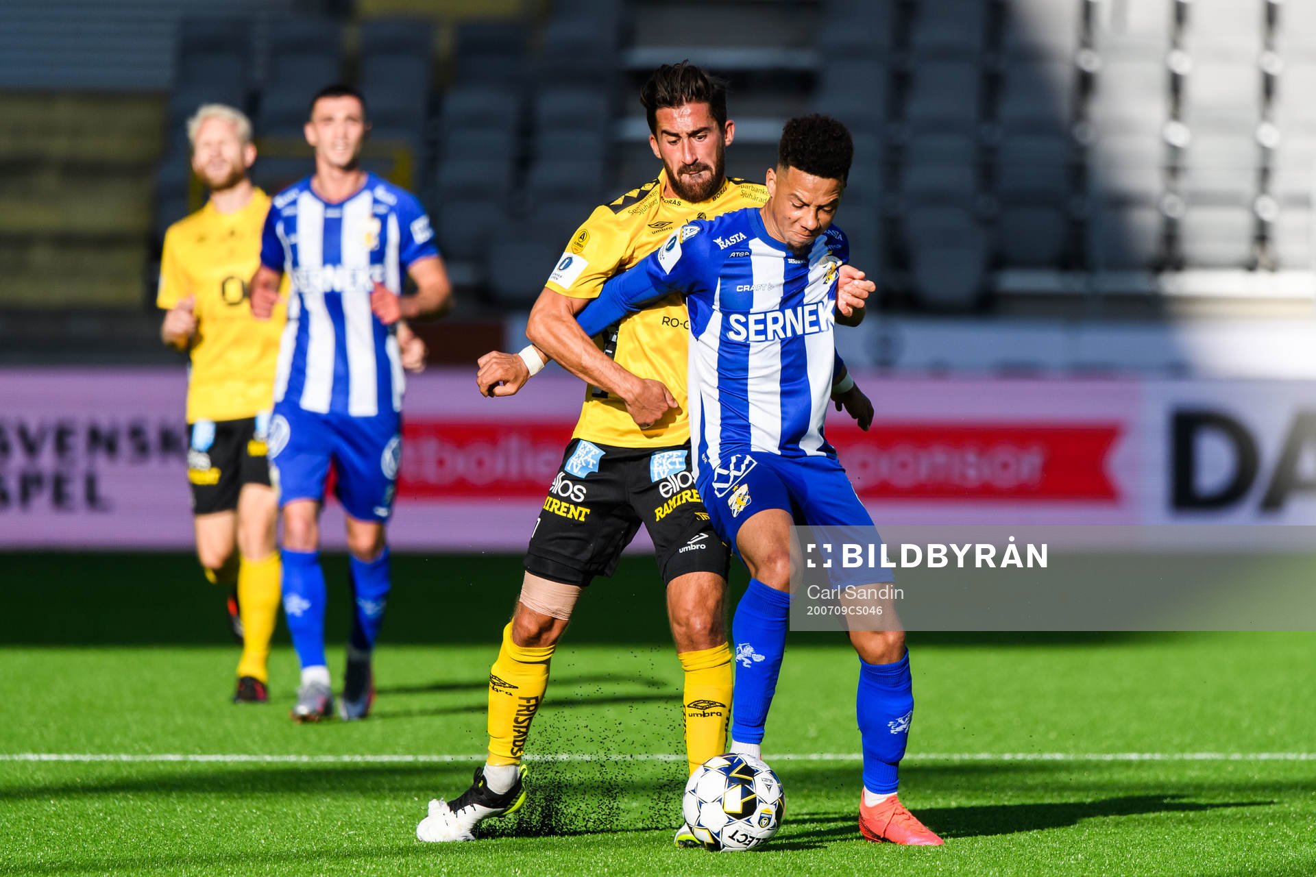 Elfsborgs Frederik Holst och IFK Göteborgs Tobias Sana